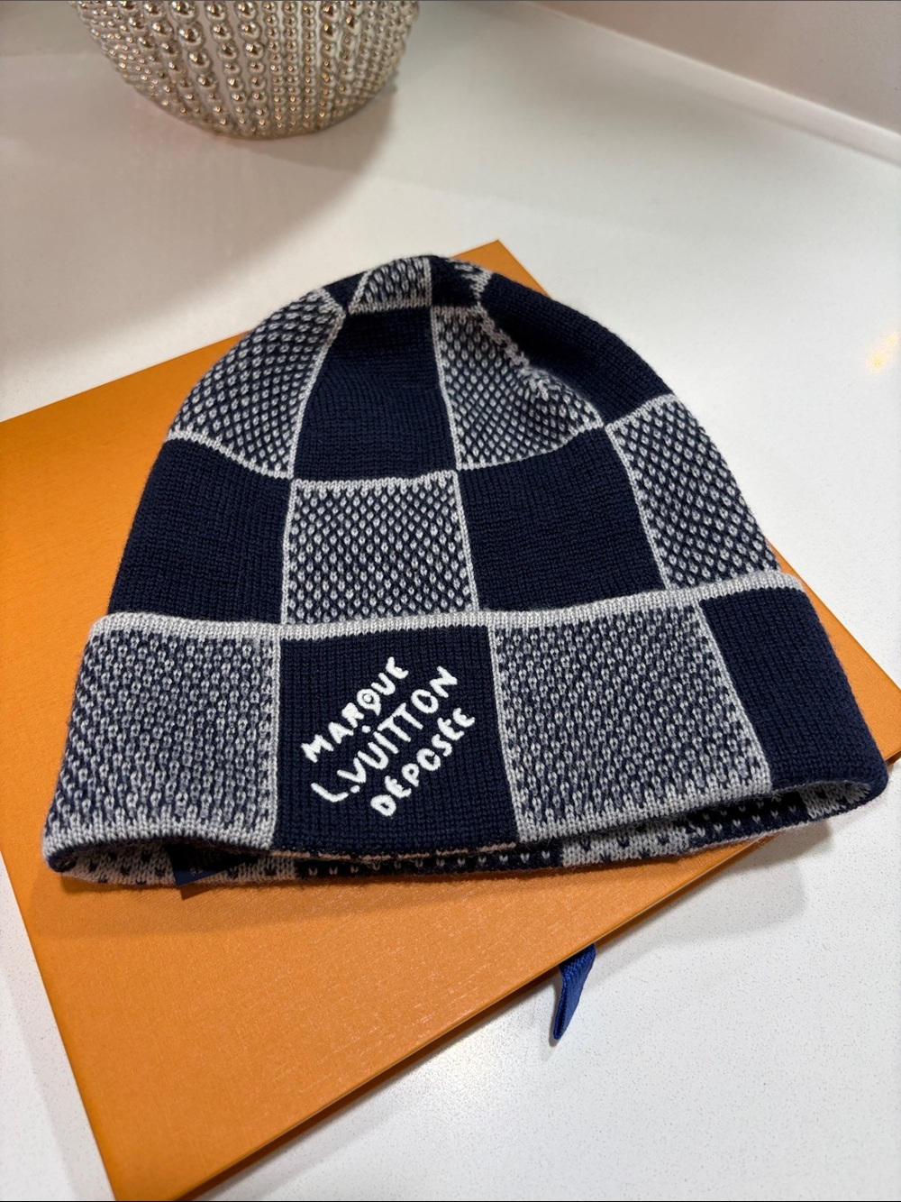 💙 Used like new condition Louis Vuitton men’s Damier Heritage Beanie